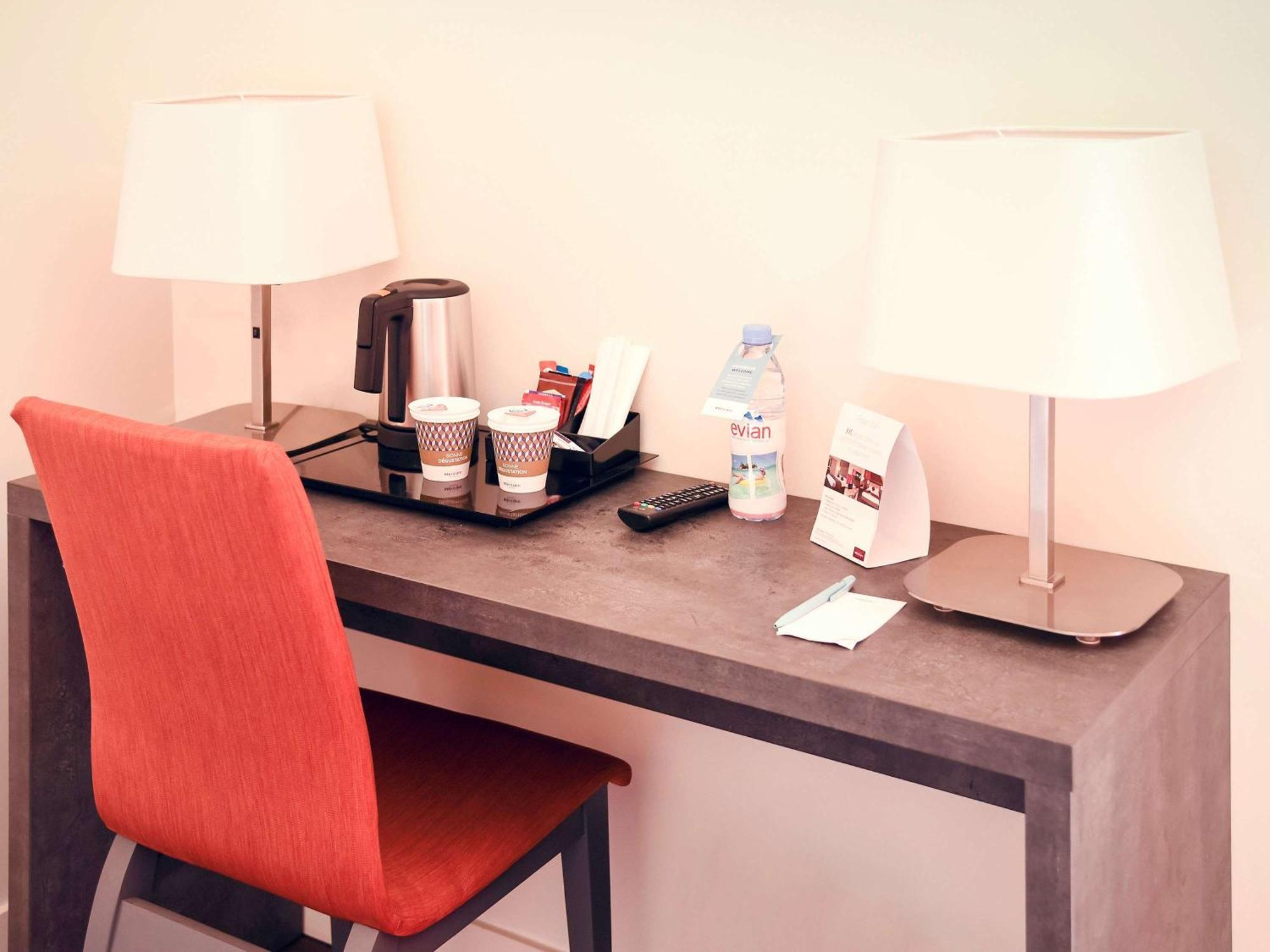 Mercure Aix-En-Provence Sainte-Victoire Châteauneuf-le-Rouge 외부 사진