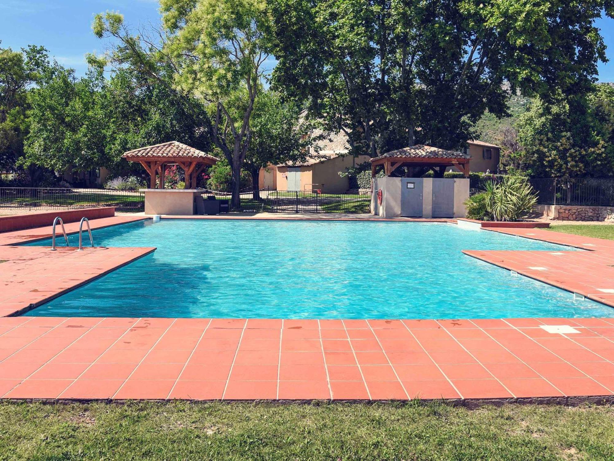 Mercure Aix-En-Provence Sainte-Victoire Châteauneuf-le-Rouge 외부 사진