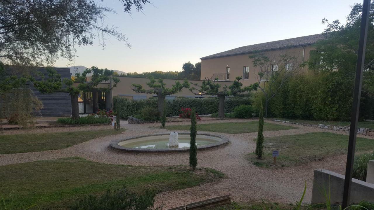 Mercure Aix-En-Provence Sainte-Victoire Châteauneuf-le-Rouge 외부 사진